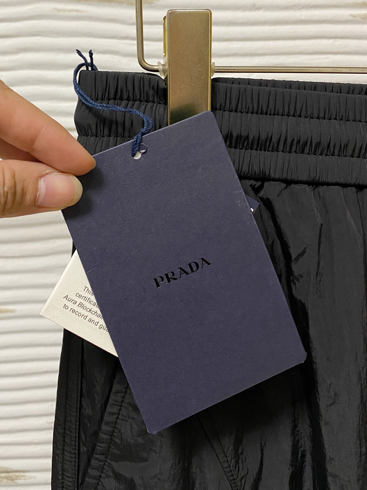  
普拉达 2025ss秋冬新品 男士精品休闲裤顶级面料休闲裤，最新款上身版型无敌正!绝对可以闭眼收的一