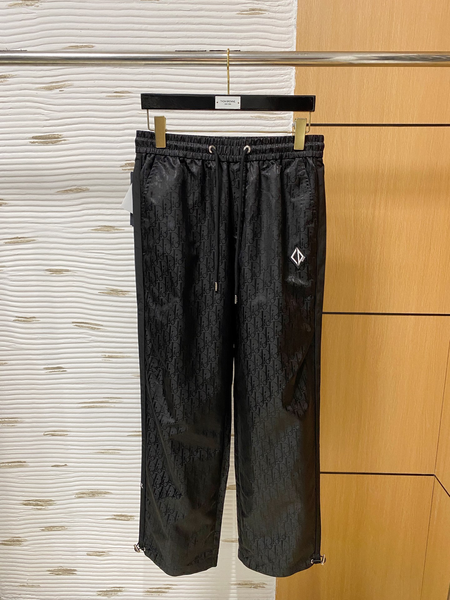  
Diro  2025ss秋冬新品 男士精品休闲裤顶级面料休闲裤，最新款上身版型无敌正!绝对可以闭眼收