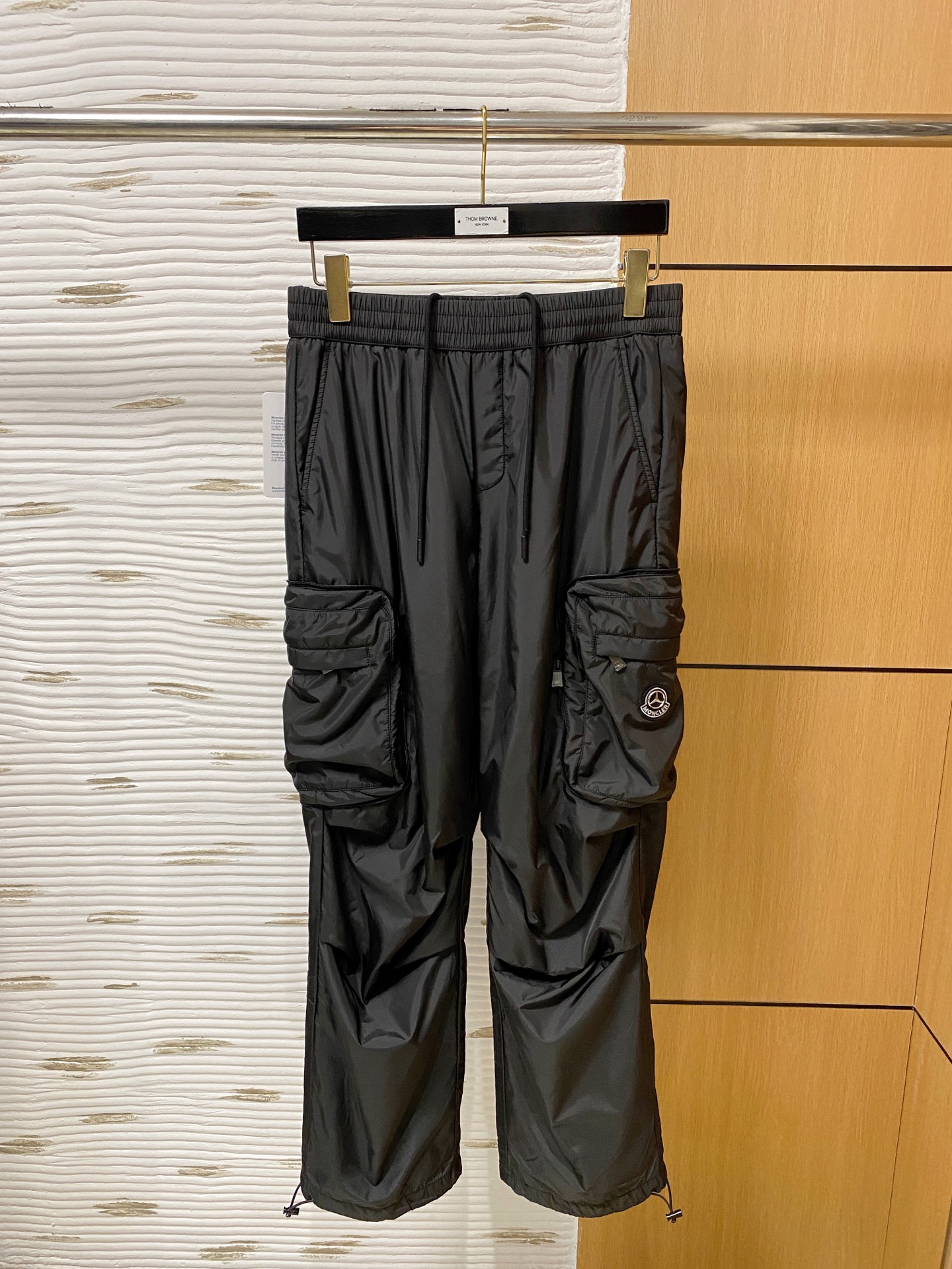  
Diro  2025ss秋冬新品 男士精品休闲裤顶级面料休闲裤，最新款上身版型无敌正!绝对可以闭眼收