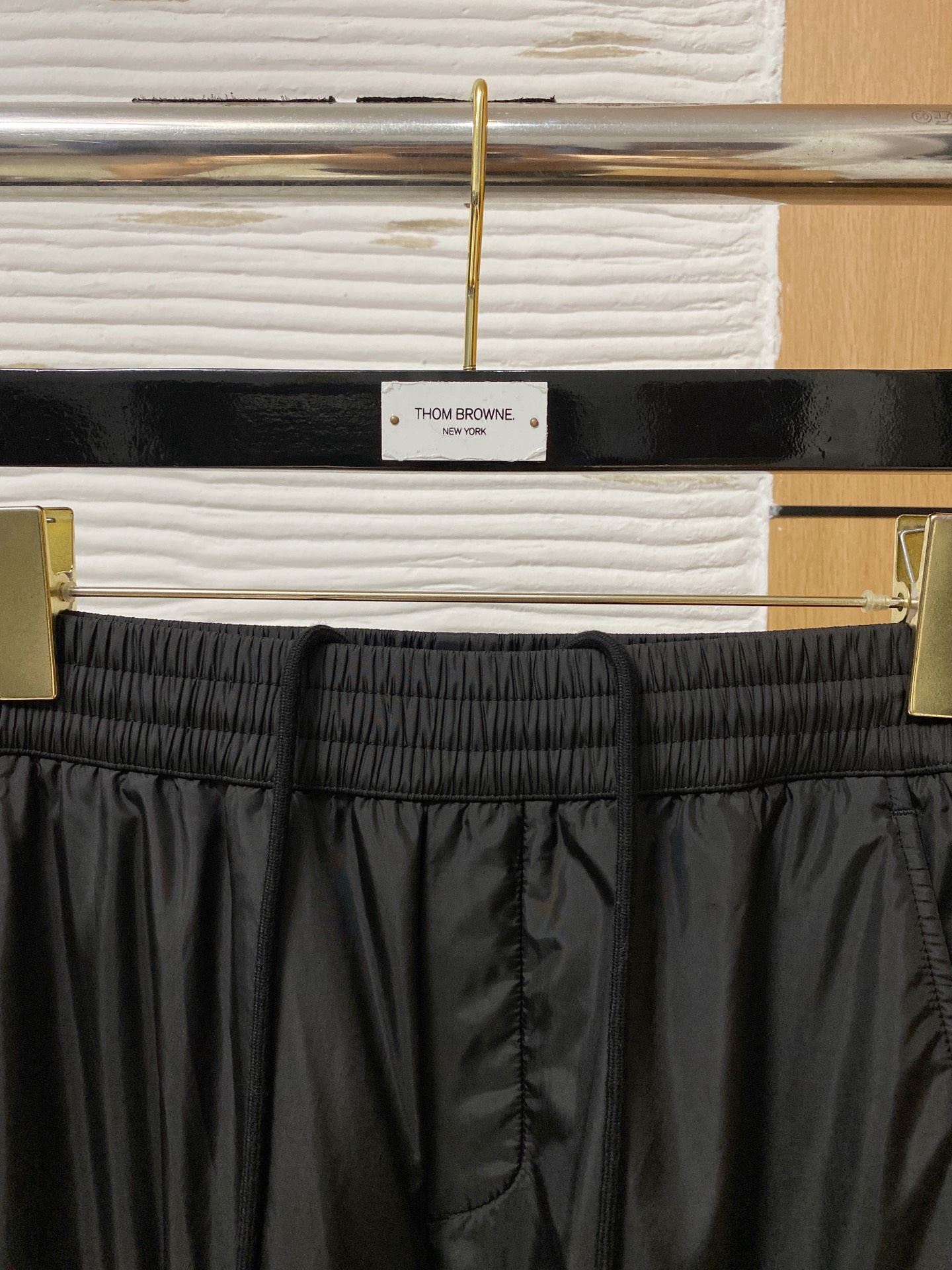  
蒙口 2025ss秋冬新品 男士精品休闲裤顶级面料休闲裤，最新款上身版型无敌正!绝对可以闭眼收的一款