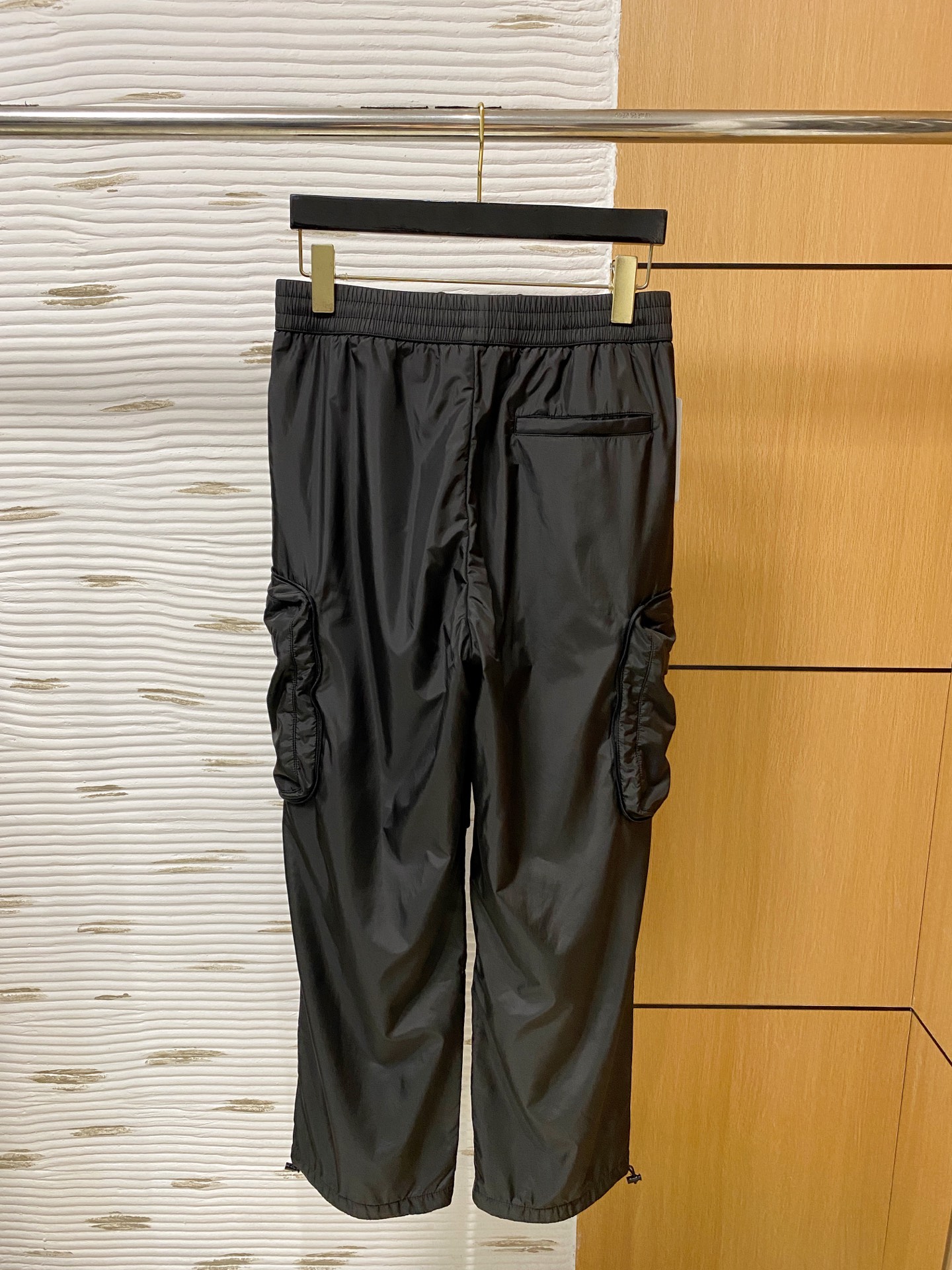  
蒙口 2025ss秋冬新品 男士精品休闲裤顶级面料休闲裤，最新款上身版型无敌正!绝对可以闭眼收的一款