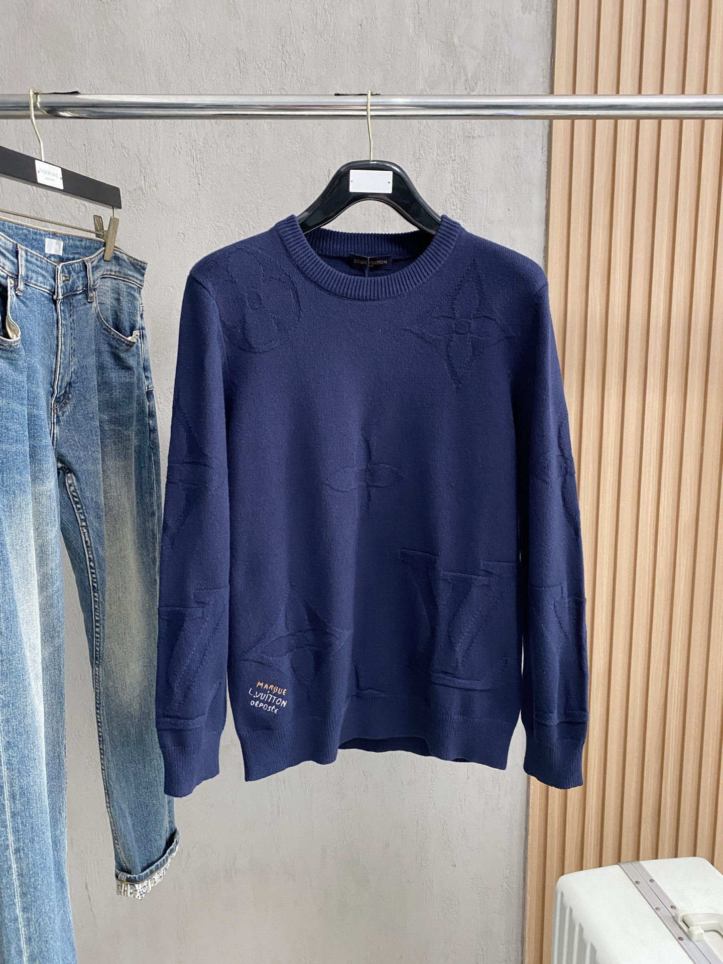Louis Vuitton Women's Wool Blend Sweater - Designer Knitwear 2 i1755797684131 2790 0 0