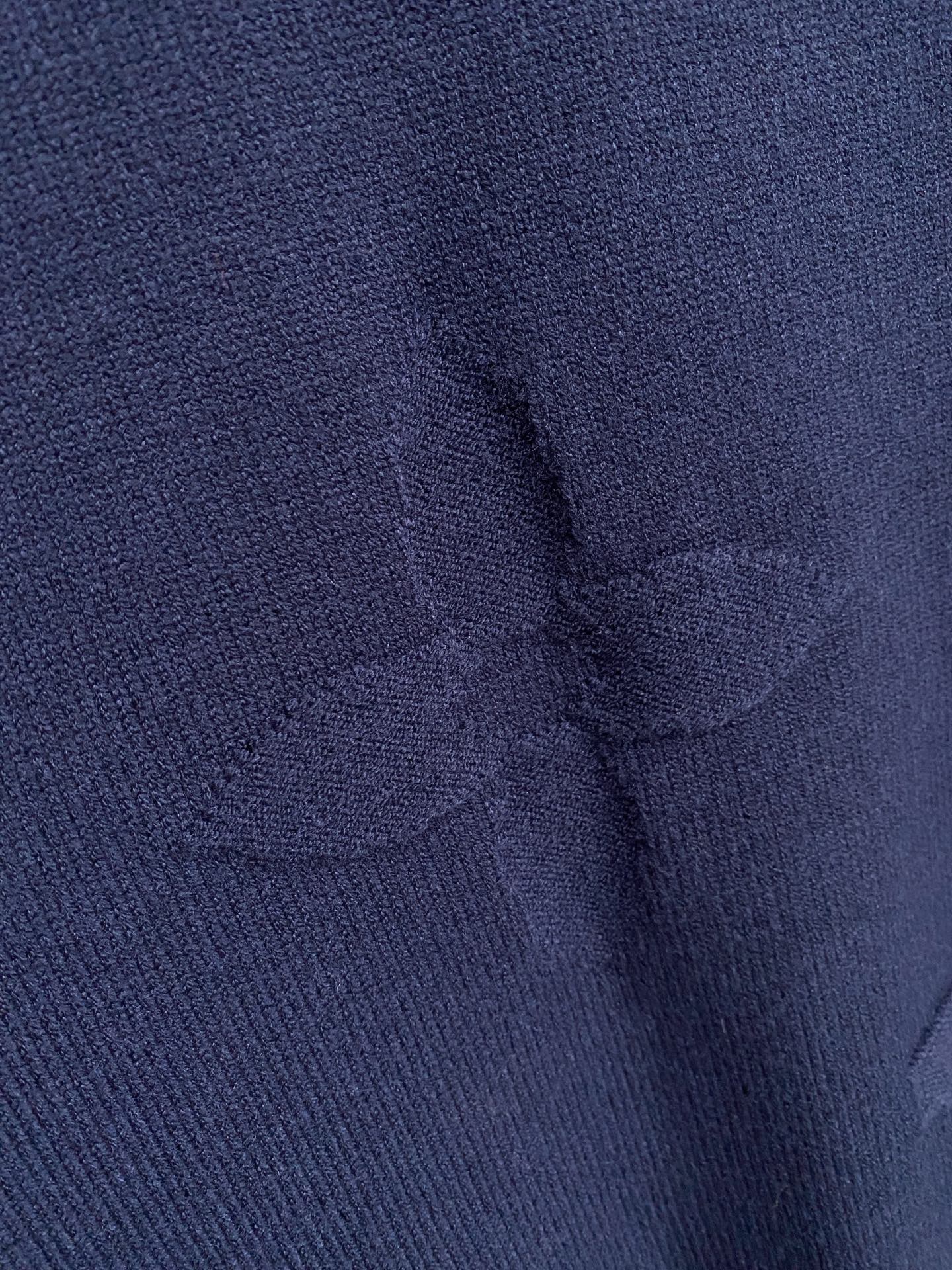 Louis Vuitton Women's Wool Blend Sweater - Designer Knitwear 6 i1755797724119 2400 0 3