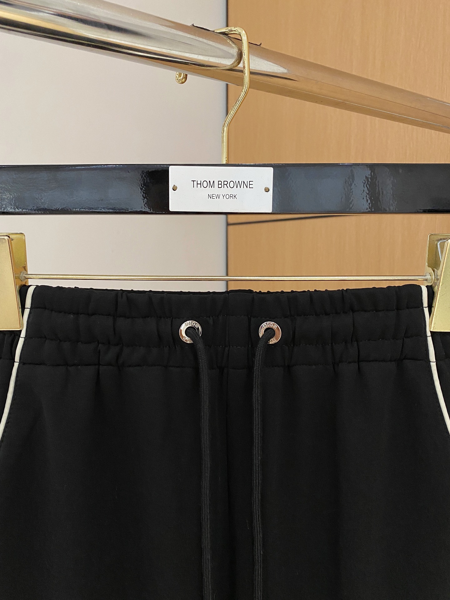 迪奥 2025ss秋冬新品 男士精品休闲裤顶级面料休闲裤，最新款上身版型无敌正!绝对可以闭眼收的一款此款