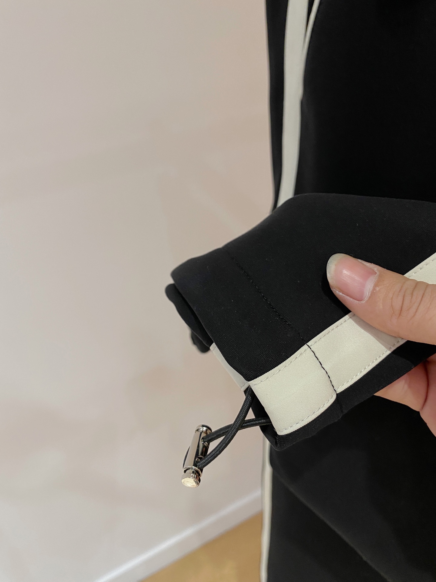 迪奥 2025ss秋冬新品 男士精品休闲裤顶级面料休闲裤，最新款上身版型无敌正!绝对可以闭眼收的一款此款