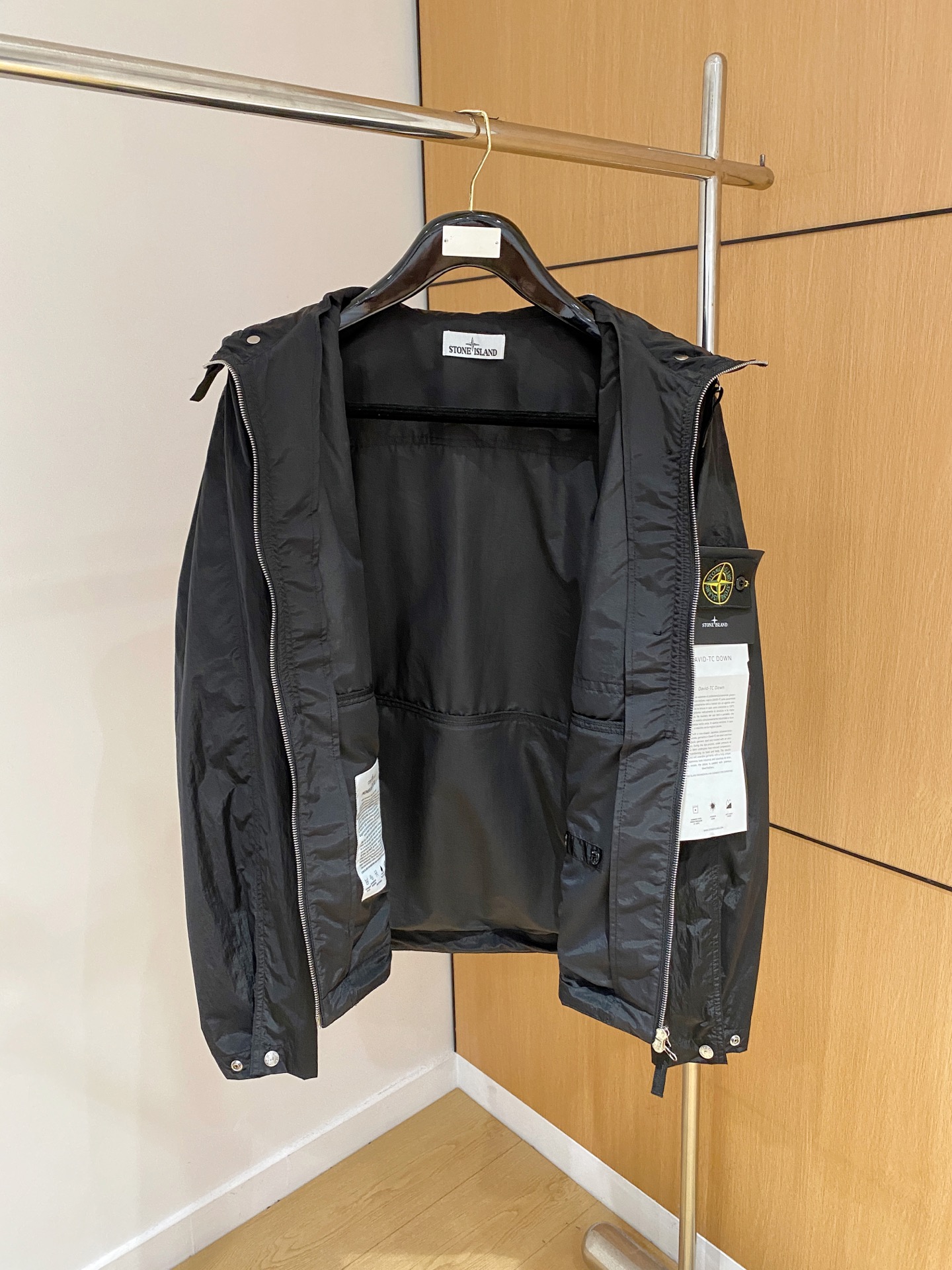 （顶级假两件）石头岛 专柜一比一、顶级品质 2025新款夹克外套，秀场新品‼品相非常完美，舒适保暖，三标