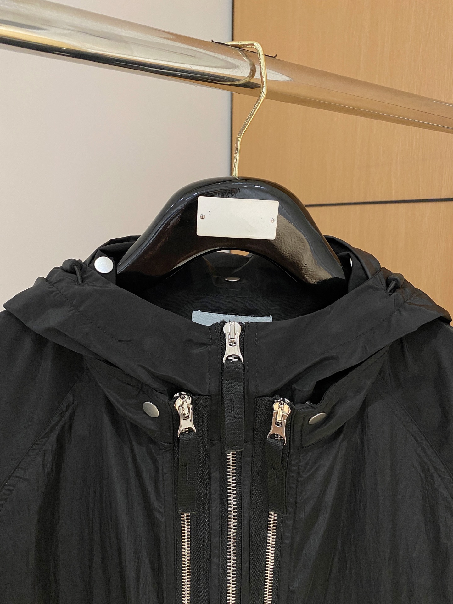 （顶级假两件）石头岛 专柜一比一、顶级品质 2025新款夹克外套，秀场新品‼品相非常完美，舒适保暖，三标