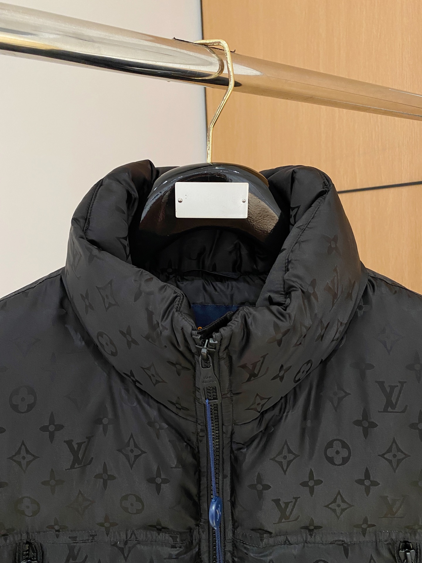 。Diro 2025秋冬新款🆕原版1:1订制五金配件全进口原版定制 欢迎专柜对比 绝对的高品质 采用顶级