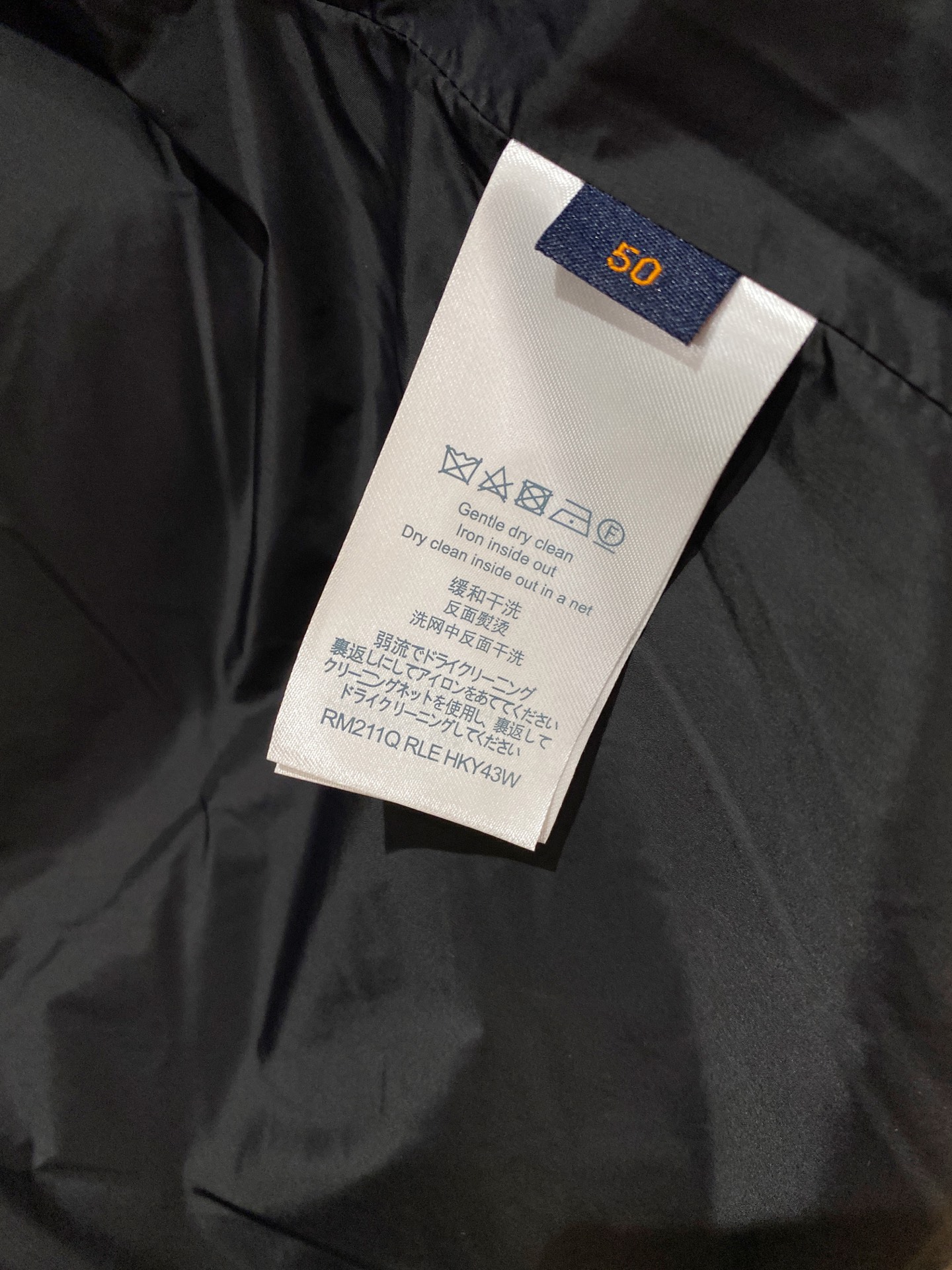 。Diro 2025秋冬新款🆕原版1:1订制五金配件全进口原版定制 欢迎专柜对比 绝对的高品质 采用顶级