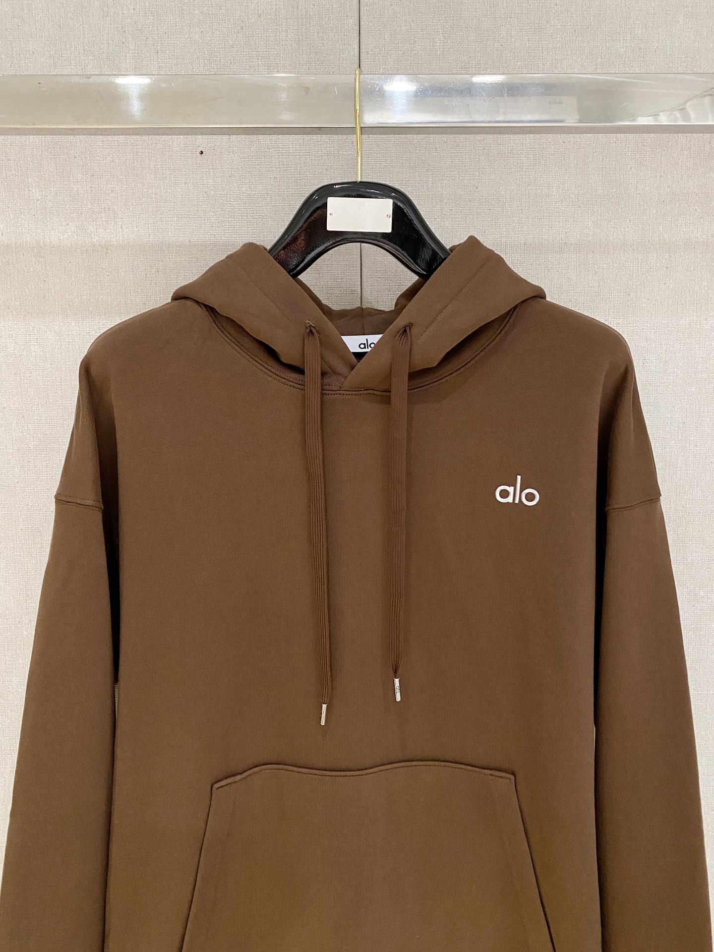 🌟🌟 -ALO 2025FW秋冬新品 休闲连帽卫衣 高端气质型必入的极品款式，一款极具腔调感与魅力的单品