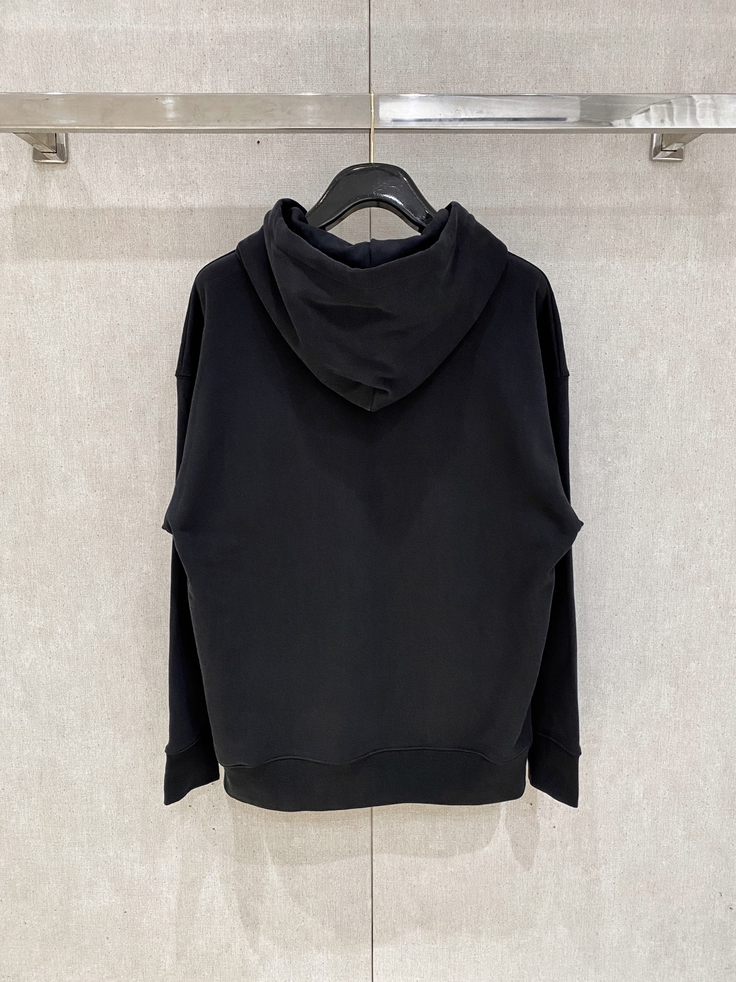 🌟🌟 -ALO 2025FW秋冬新品 休闲连帽卫衣 高端气质型必入的极品款式，一款极具腔调感与魅力的单品