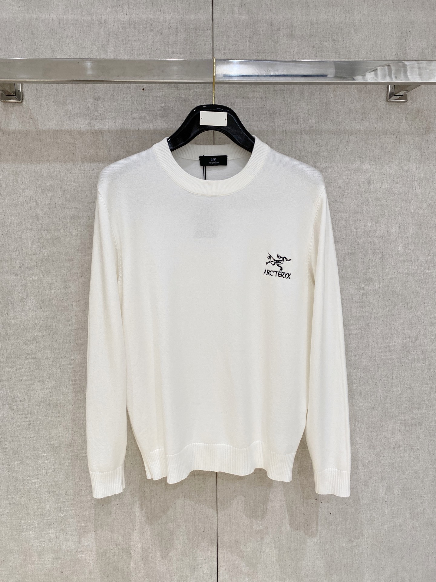 NO:517514,Arc/Architecture Bird New Products for Spring and Summer 2025 are available in new spring and summer. Three standards are complete. Round-neck sweater. Don’t need to introduce too much good products. Look at the details. Counter code M-XXXL/140 Suggestions L, arc'teryx, sweaters, alexander wang19860909Arc/始祖鸟 2025年春夏新品上新 三标齐全 圆领毛衣 好货不用过多介绍 看细节 专柜码数M-XXXL /140建议L,arc'teryx,sweaters,alexander wang,Men's clothing