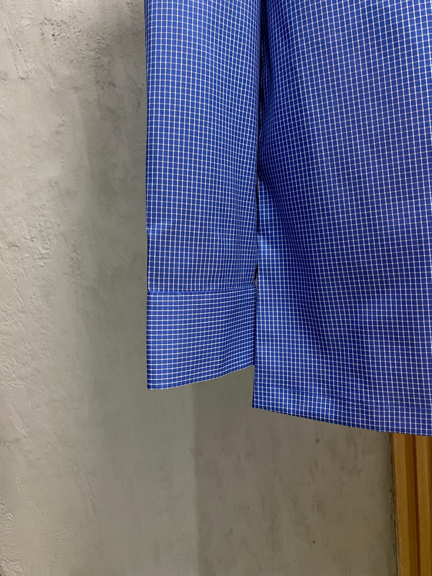 强势上新，新款不断！！！新款衬衫，高级面料高级做工，顶级品质！！！S一XXLS穿125左右m穿140左右