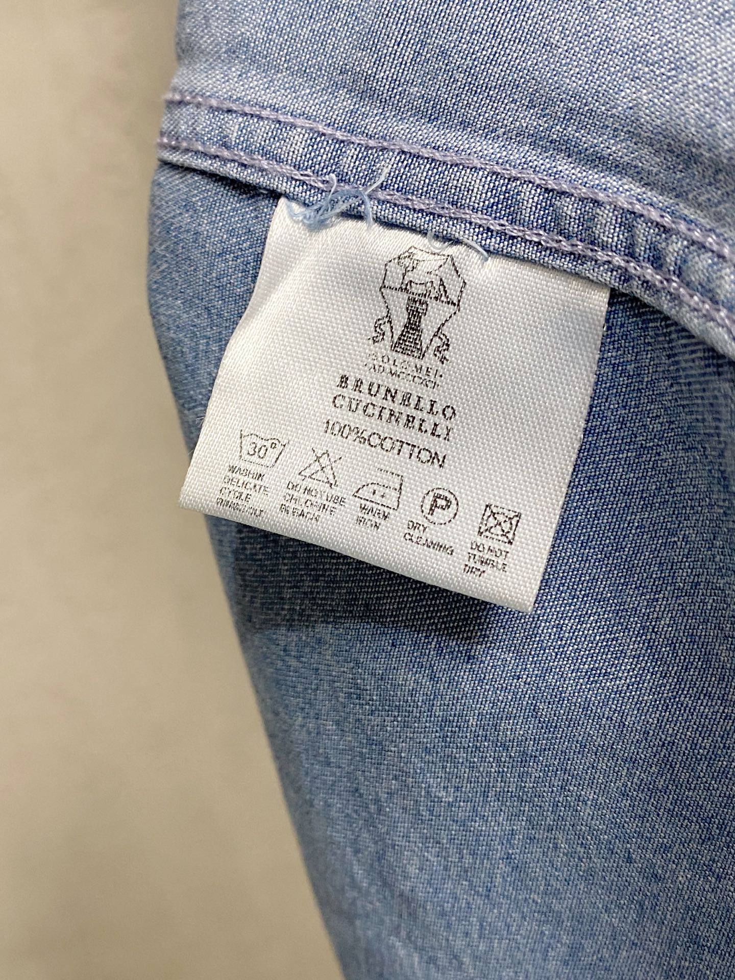 强势上新，新款不断！！！新款衬衫，高级面料高级做工，顶级品质！！！S一XXLS穿125左右m穿140左右