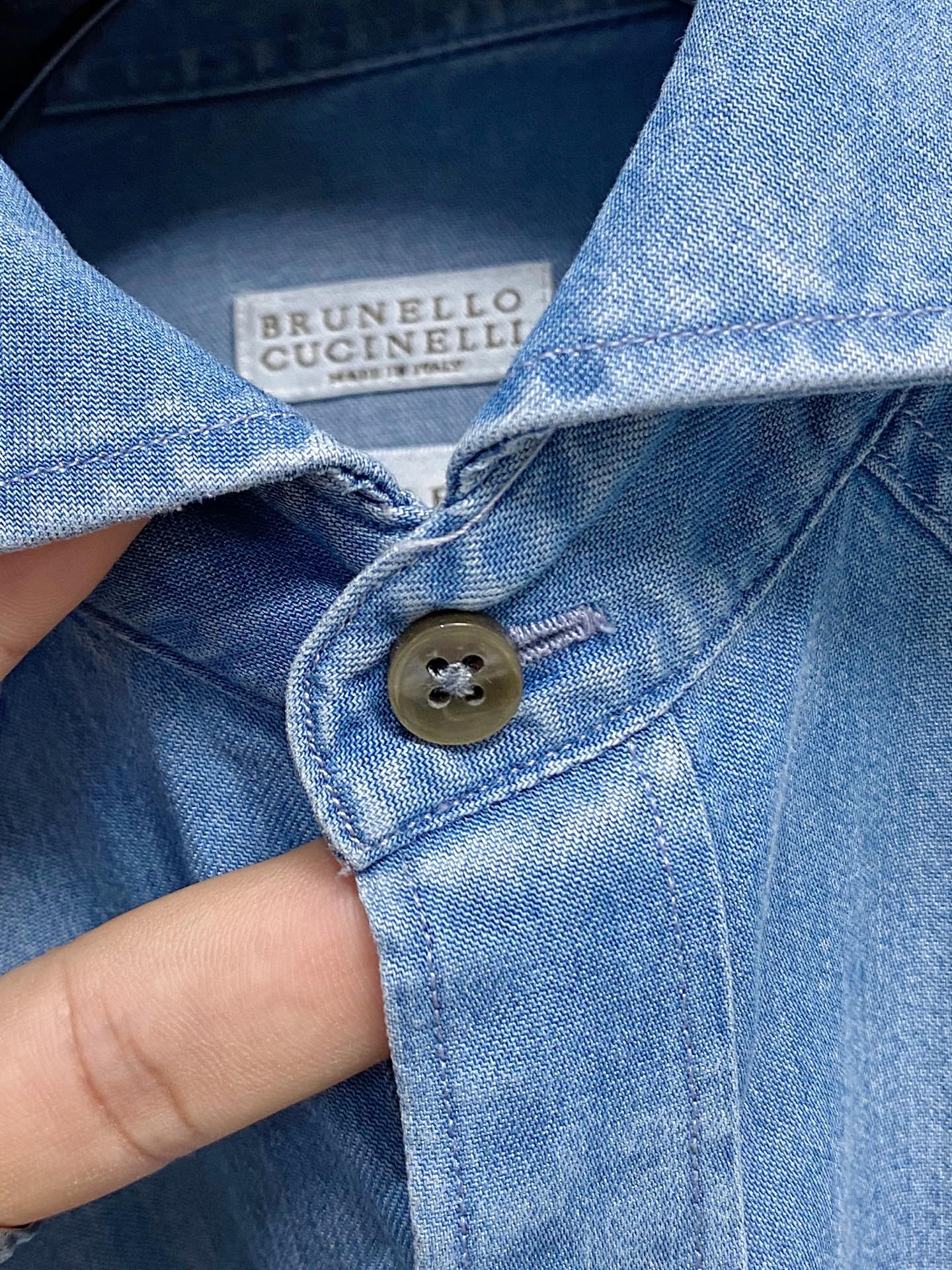 强势上新，新款不断！！！新款衬衫，高级面料高级做工，顶级品质！！！S一XXLS穿125左右m穿140左右