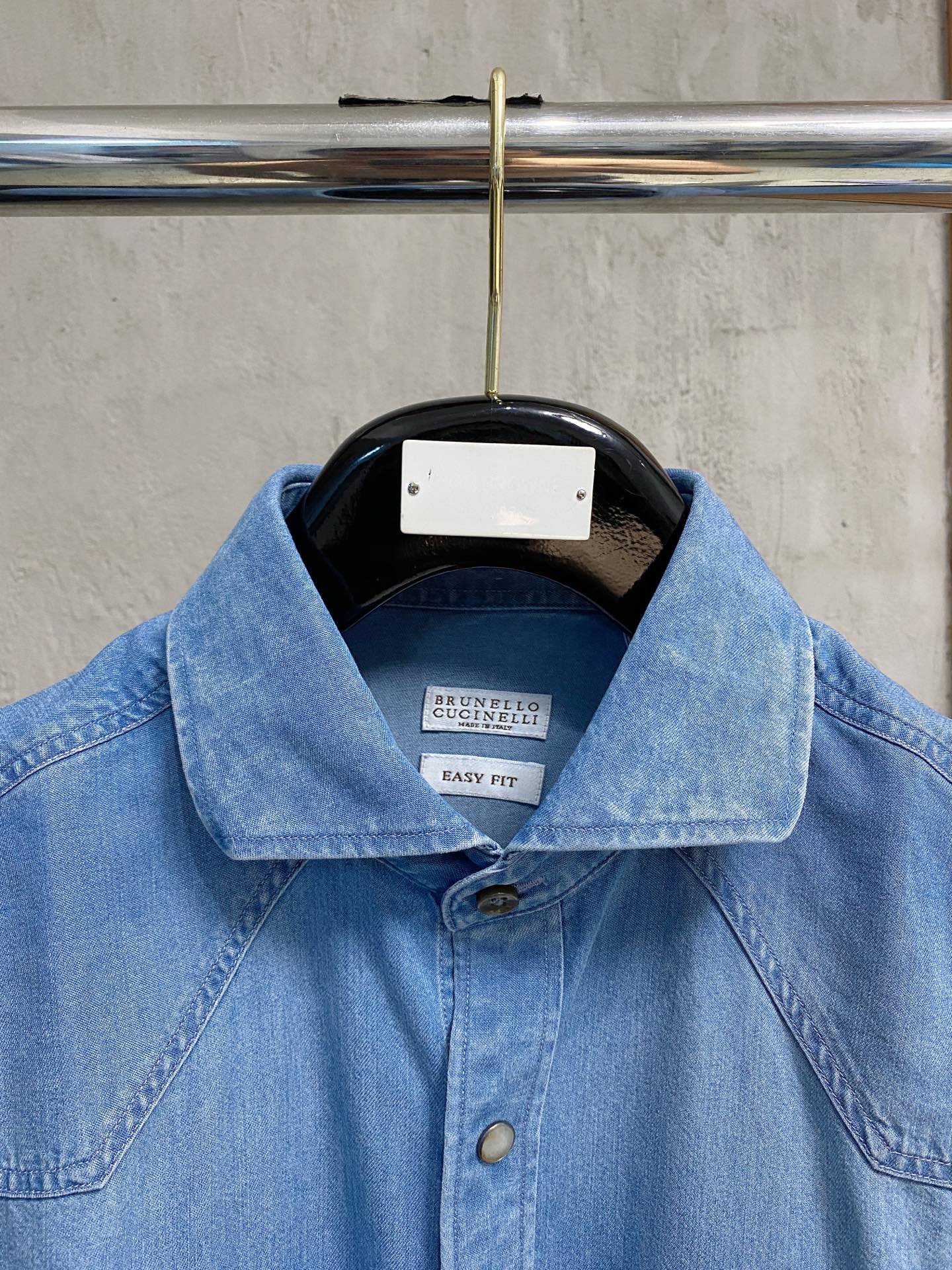 强势上新，新款不断！！！新款衬衫，高级面料高级做工，顶级品质！！！S一XXLS穿125左右m穿140左右