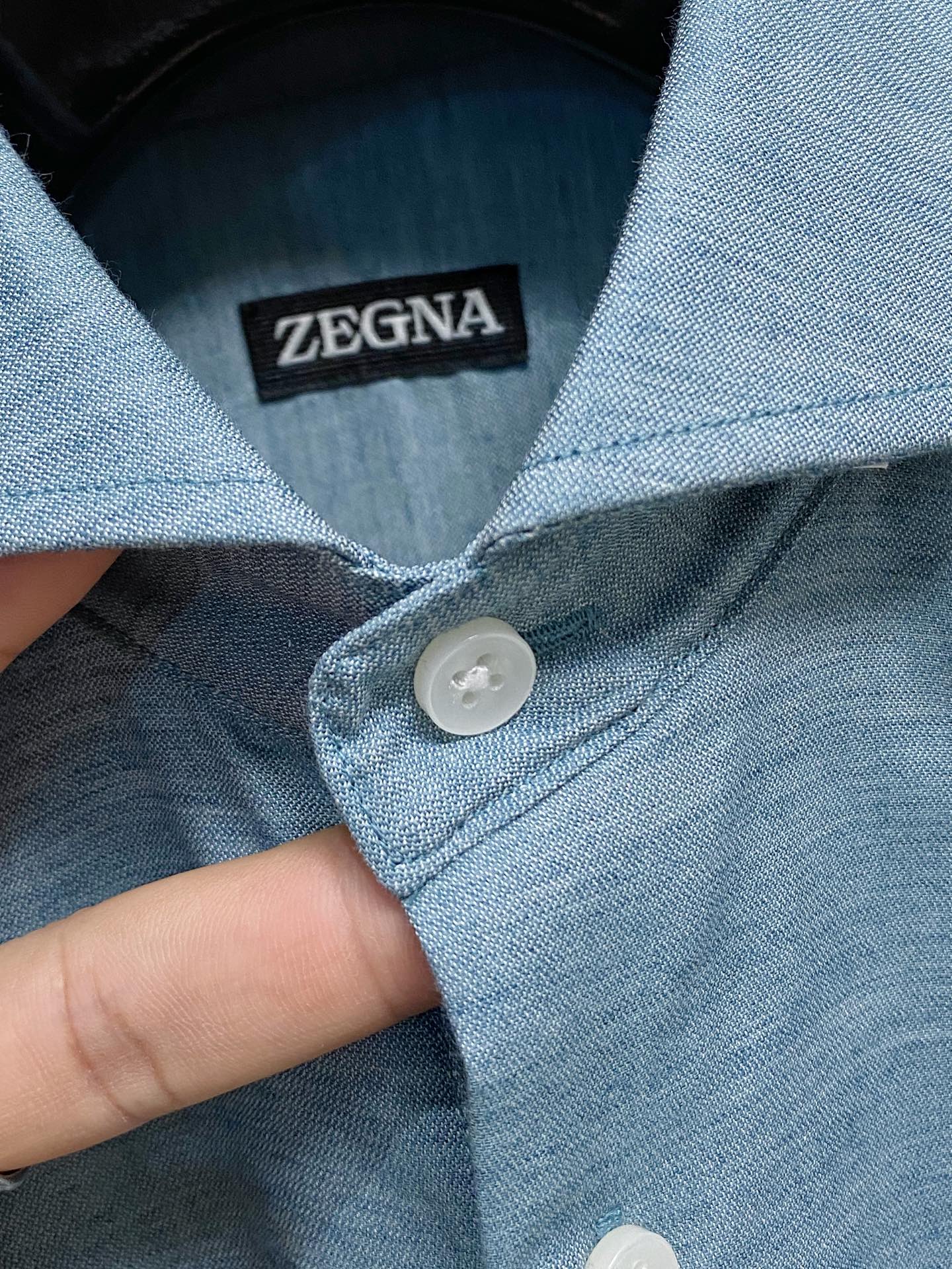 强势上新，新款不断！！！新款衬衫，高级面料高级做工，顶级品质！！！S一XXLS穿125左右m穿140左右