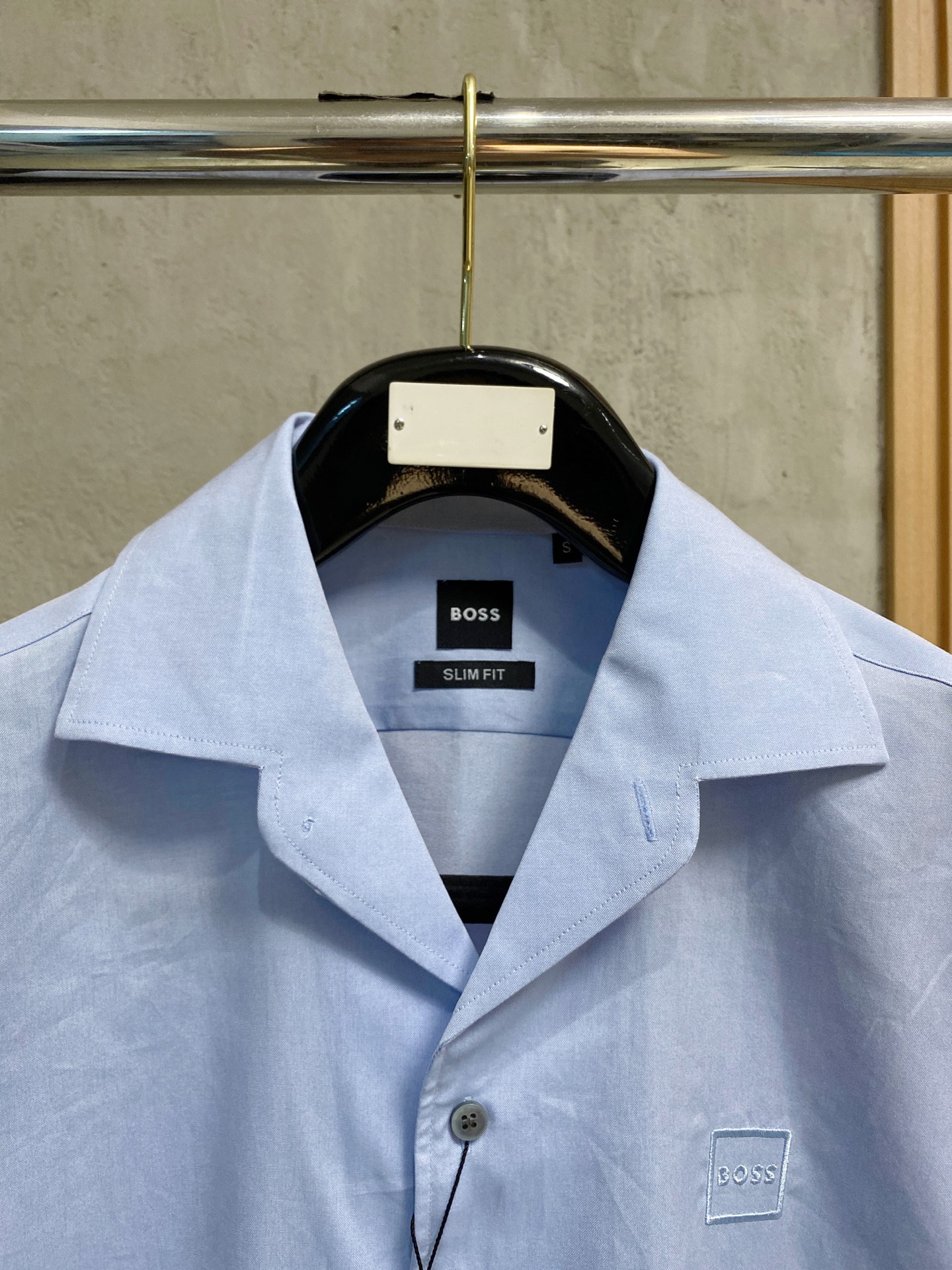 强势上新，新款不断！！！新款衬衫，高级面料高级做工，顶级品质！！！S一XXLS穿125左右m穿140左右