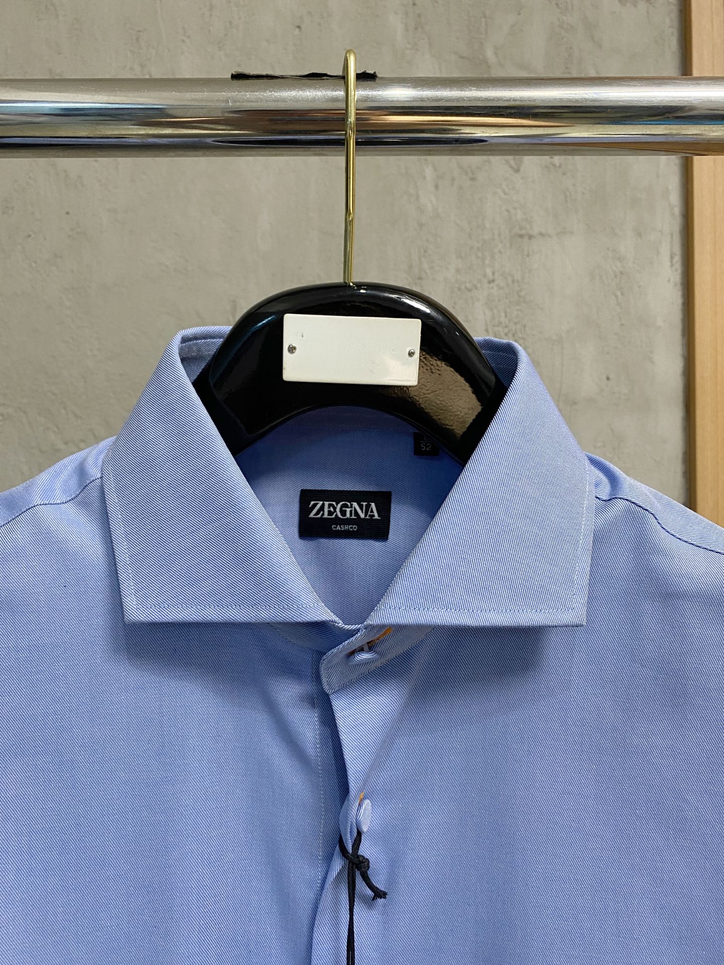 强势上新，新款不断！！！新款衬衫，高级面料高级做工，顶级品质！！！S一XXLS穿125左右m穿140左右