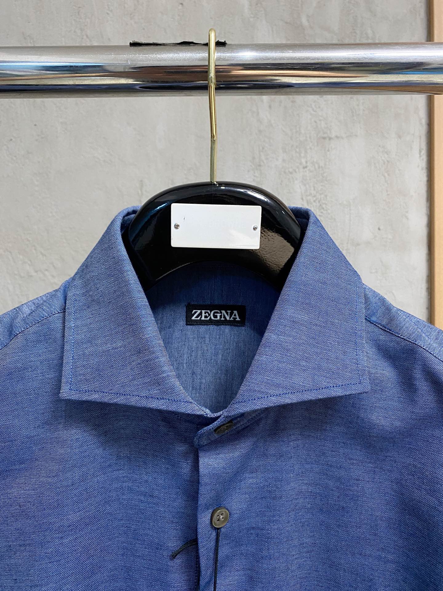 强势上新，新款不断！！！新款衬衫，高级面料高级做工，顶级品质！！！S一XXLS穿125左右m穿140左右