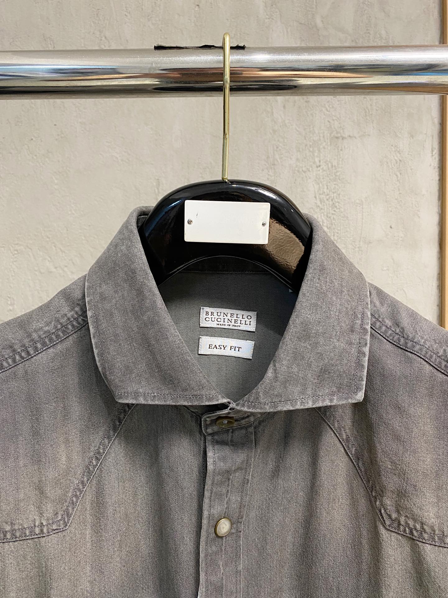 强势上新，新款不断！！！新款衬衫，高级面料高级做工，顶级品质！！！S一XXLS穿125左右m穿140左右