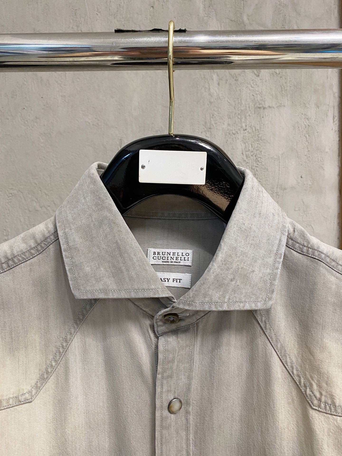 强势上新，新款不断！！！新款衬衫，高级面料高级做工，顶级品质！！！S一XXLS穿125左右m穿140左右