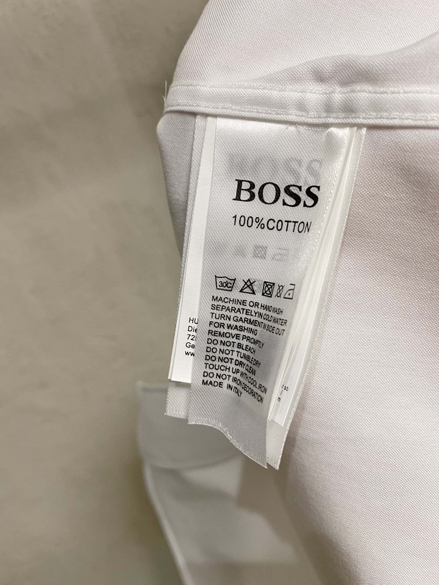 强势上新，新款不断！！！新款衬衫，高级面料高级做工，顶级品质！！！S一XXLS穿125左右m穿140左右