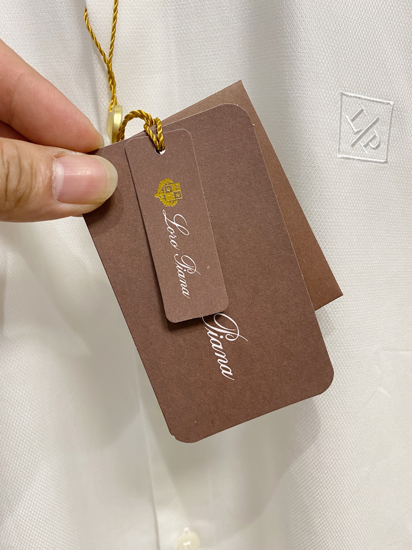 强势上新，新款不断！！！新款衬衫，高级面料高级做工，顶级品质！！！S一XXLS穿125左右m穿140左右