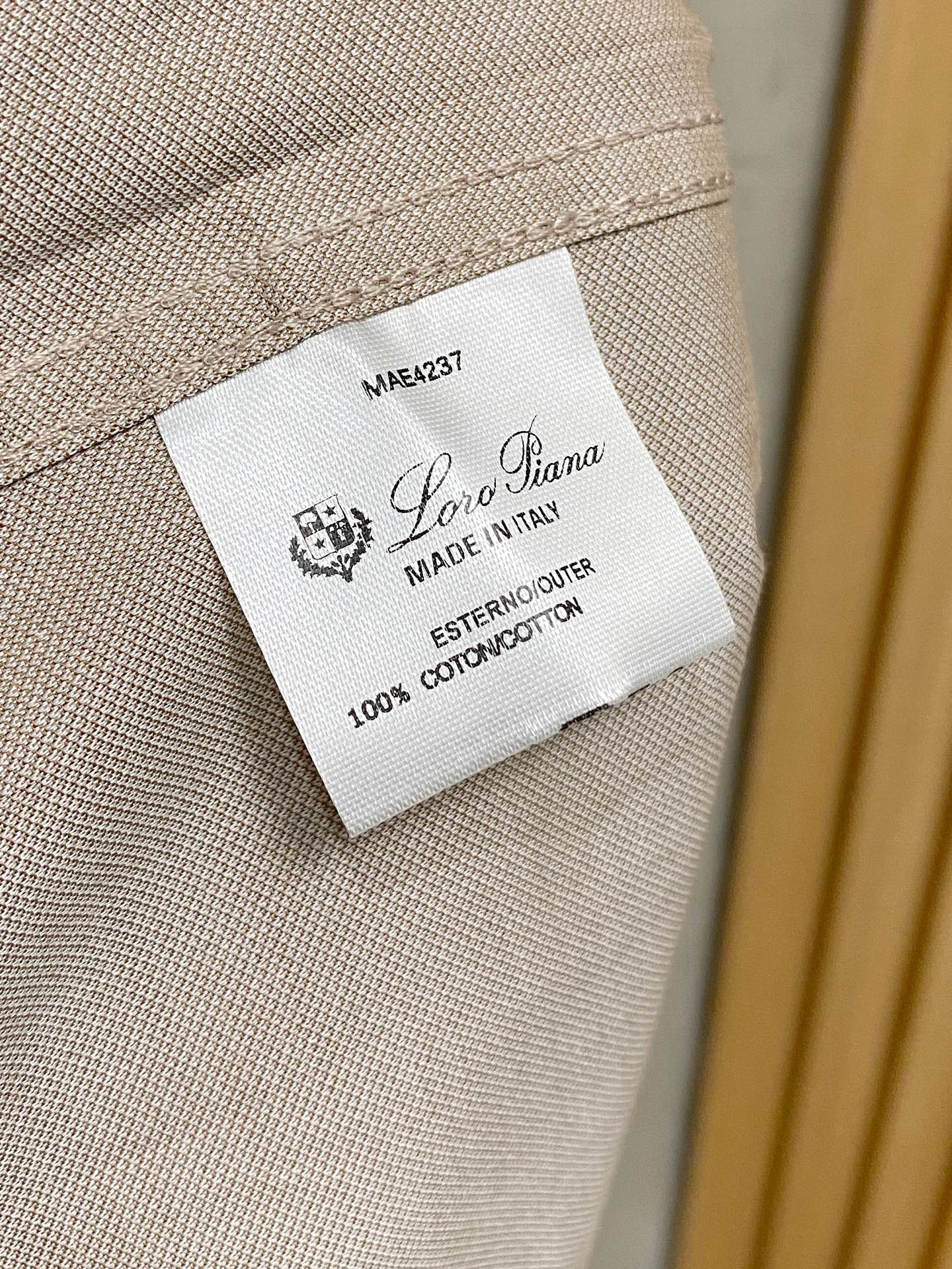 强势上新，新款不断！！！新款衬衫，高级面料高级做工，顶级品质！！！S一XXLS穿125左右m穿140左右