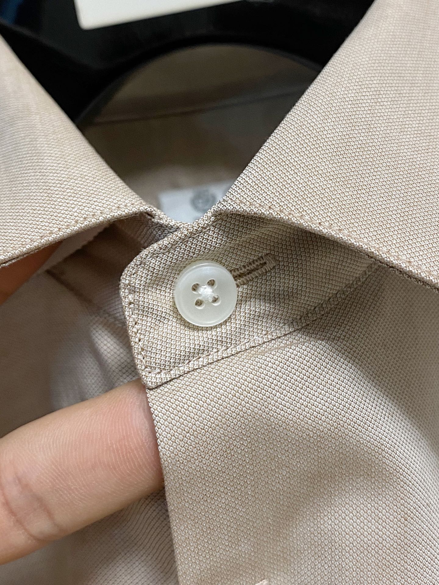 强势上新，新款不断！！！新款衬衫，高级面料高级做工，顶级品质！！！S一XXLS穿125左右m穿140左右