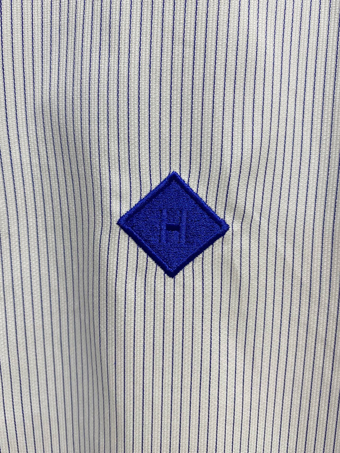 强势上新，新款不断！！！新款衬衫，高级面料高级做工，顶级品质！！！S一XXLS穿125左右m穿140左右