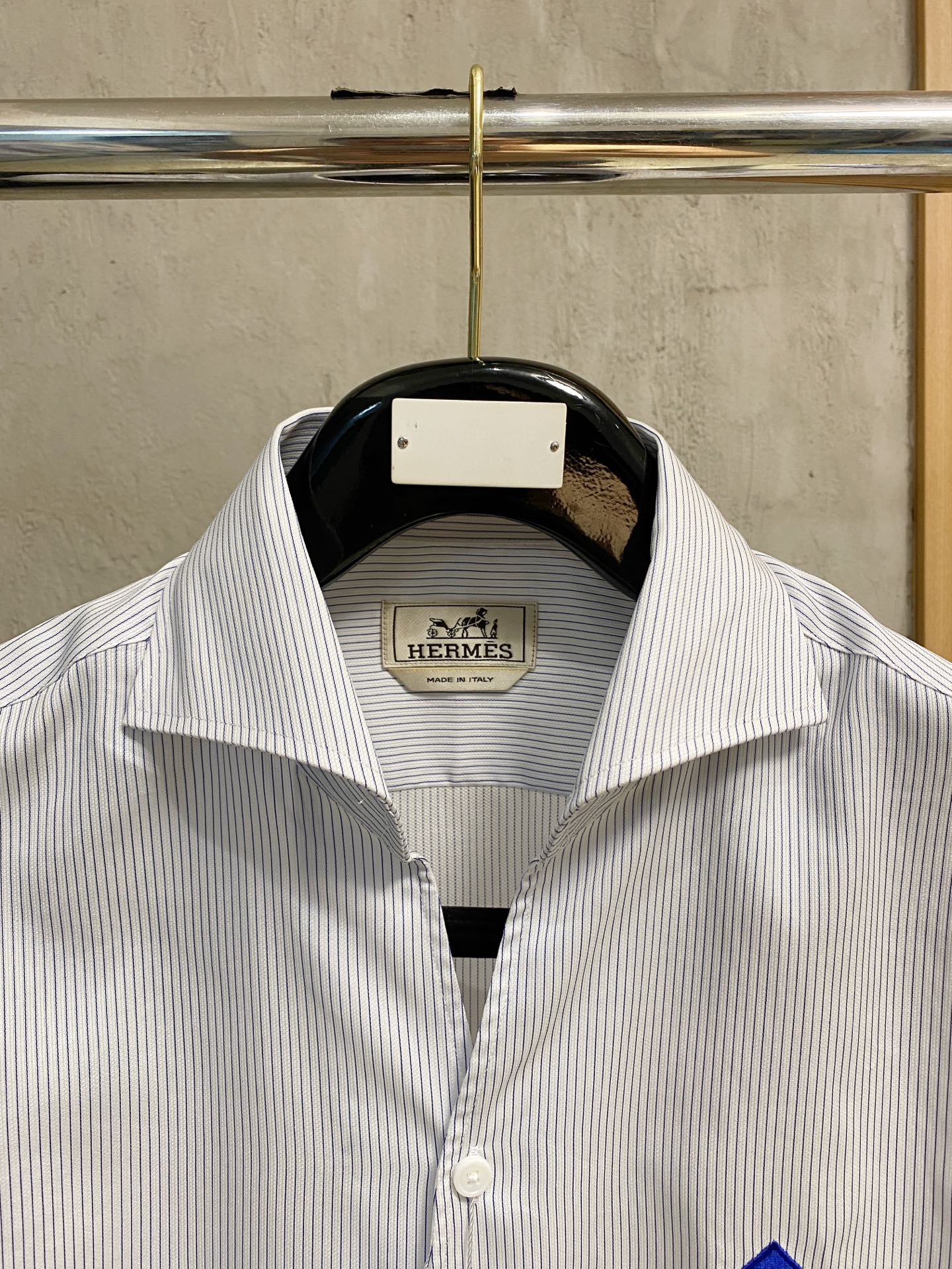 强势上新，新款不断！！！新款衬衫，高级面料高级做工，顶级品质！！！S一XXLS穿125左右m穿140左右