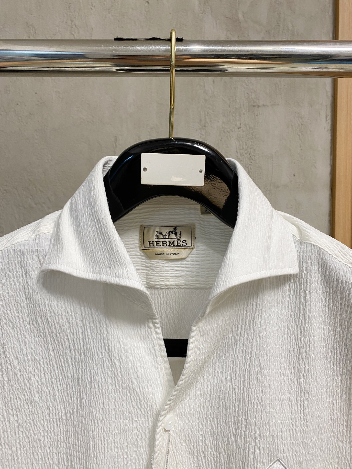 强势上新，新款不断！！！新款衬衫，高级面料高级做工，顶级品质！！！S一XXLS穿125左右m穿140左右