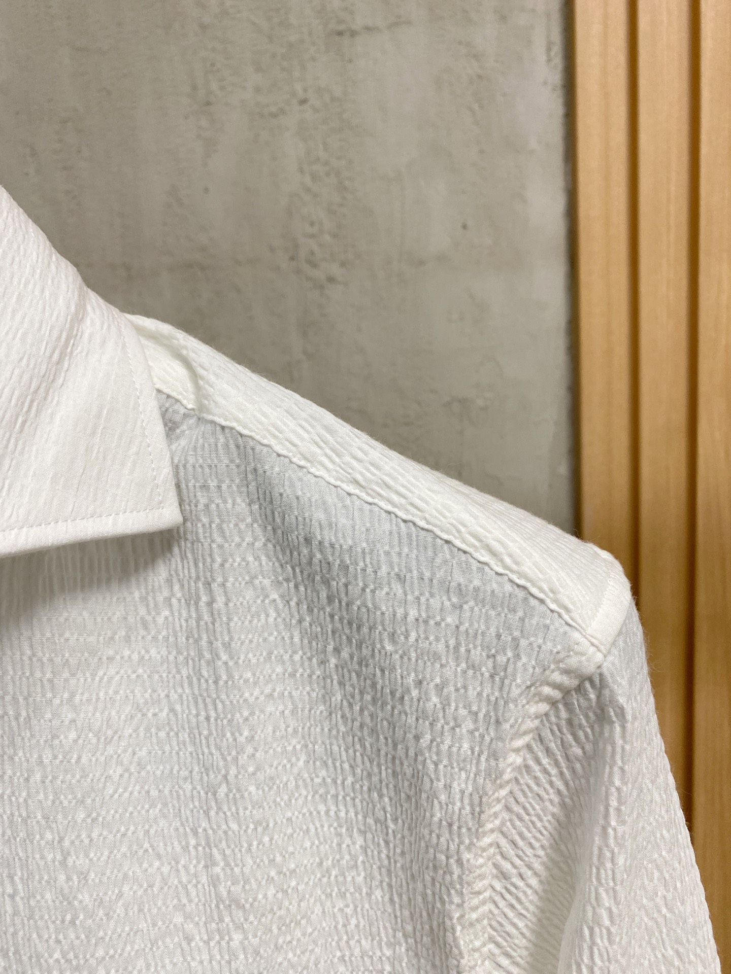 强势上新，新款不断！！！新款衬衫，高级面料高级做工，顶级品质！！！S一XXLS穿125左右m穿140左右