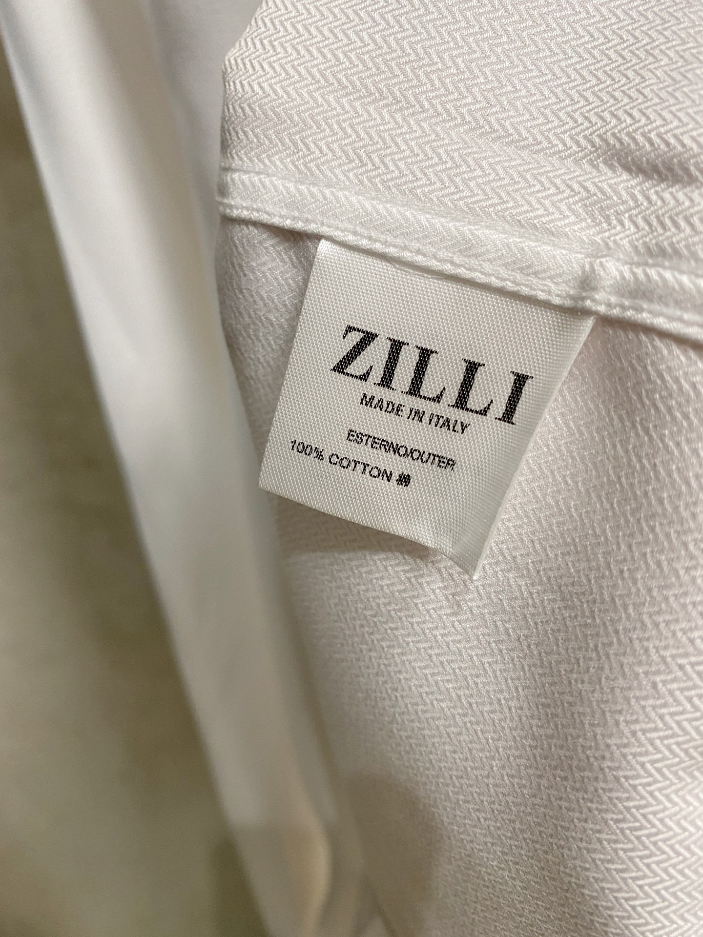 强势上新，新款不断！！！新款衬衫，高级面料高级做工，顶级品质！！！S一XXLS穿125左右m穿140左右