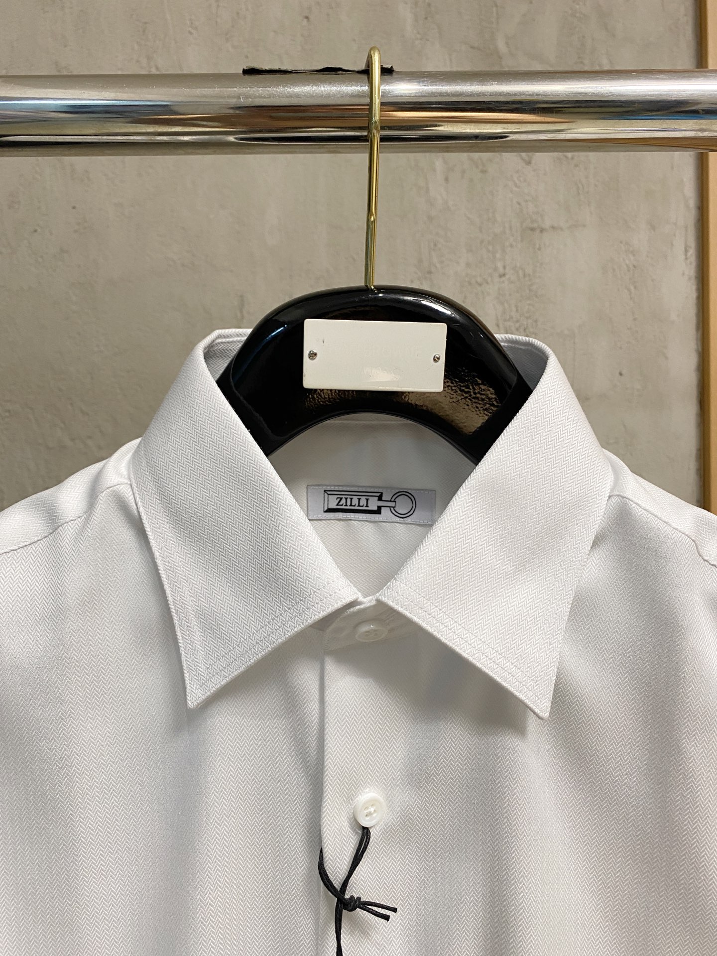 强势上新，新款不断！！！新款衬衫，高级面料高级做工，顶级品质！！！S一XXLS穿125左右m穿140左右