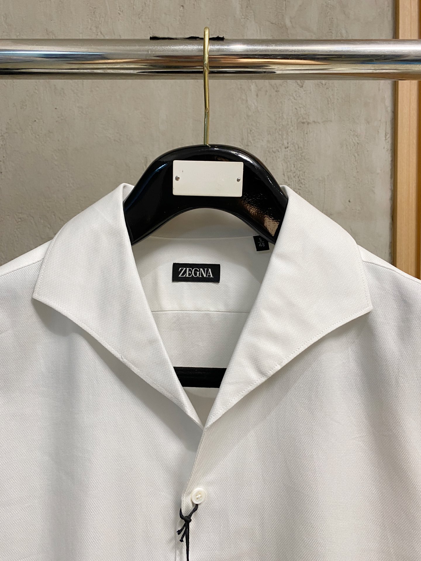 强势上新，新款不断！！！新款衬衫，高级面料高级做工，顶级品质！！！S一XXLS穿125左右m穿140左右