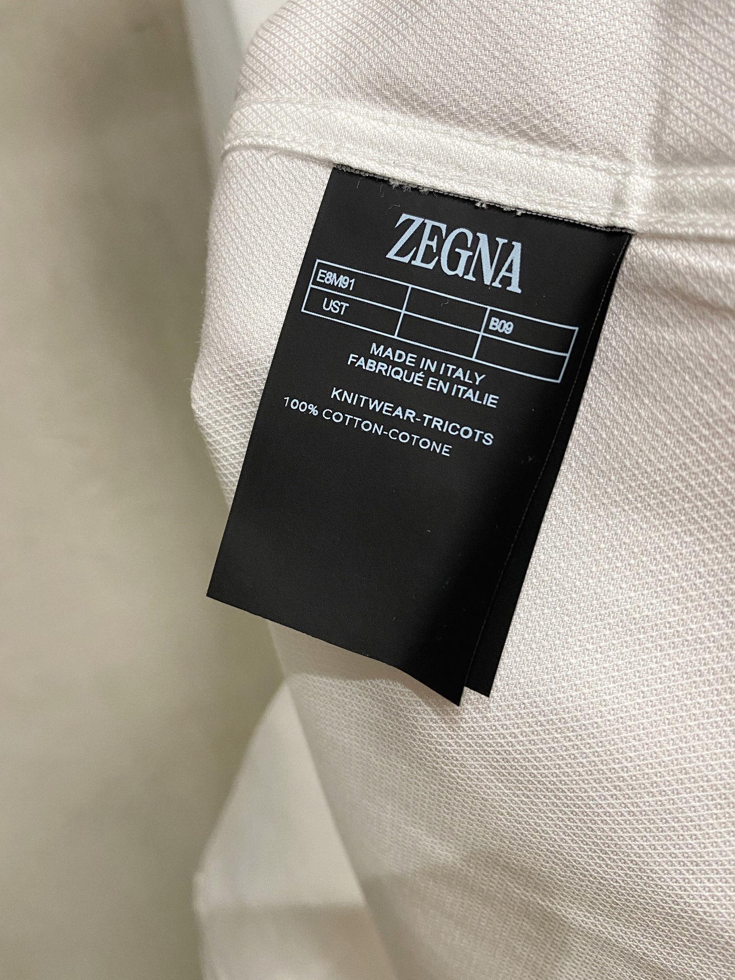 强势上新，新款不断！！！新款衬衫，高级面料高级做工，顶级品质！！！S一XXLS穿125左右m穿140左右