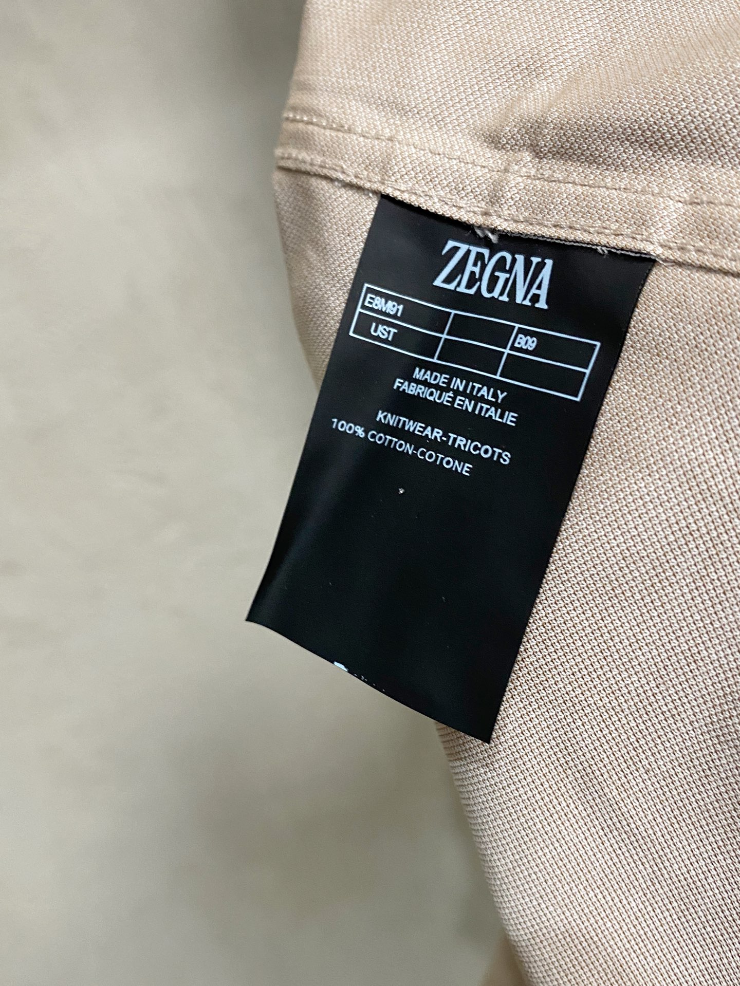 强势上新，新款不断！！！新款衬衫，高级面料高级做工，顶级品质！！！S一XXLS穿125左右m穿140左右