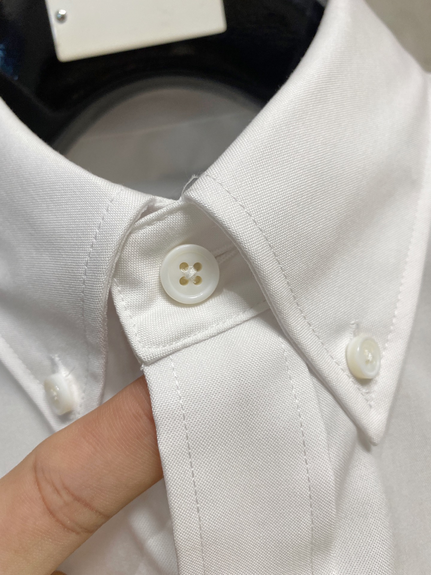 强势上新，新款不断！！！新款衬衫，高级面料高级做工，顶级品质！！！S一XXLS穿125左右m穿140左右