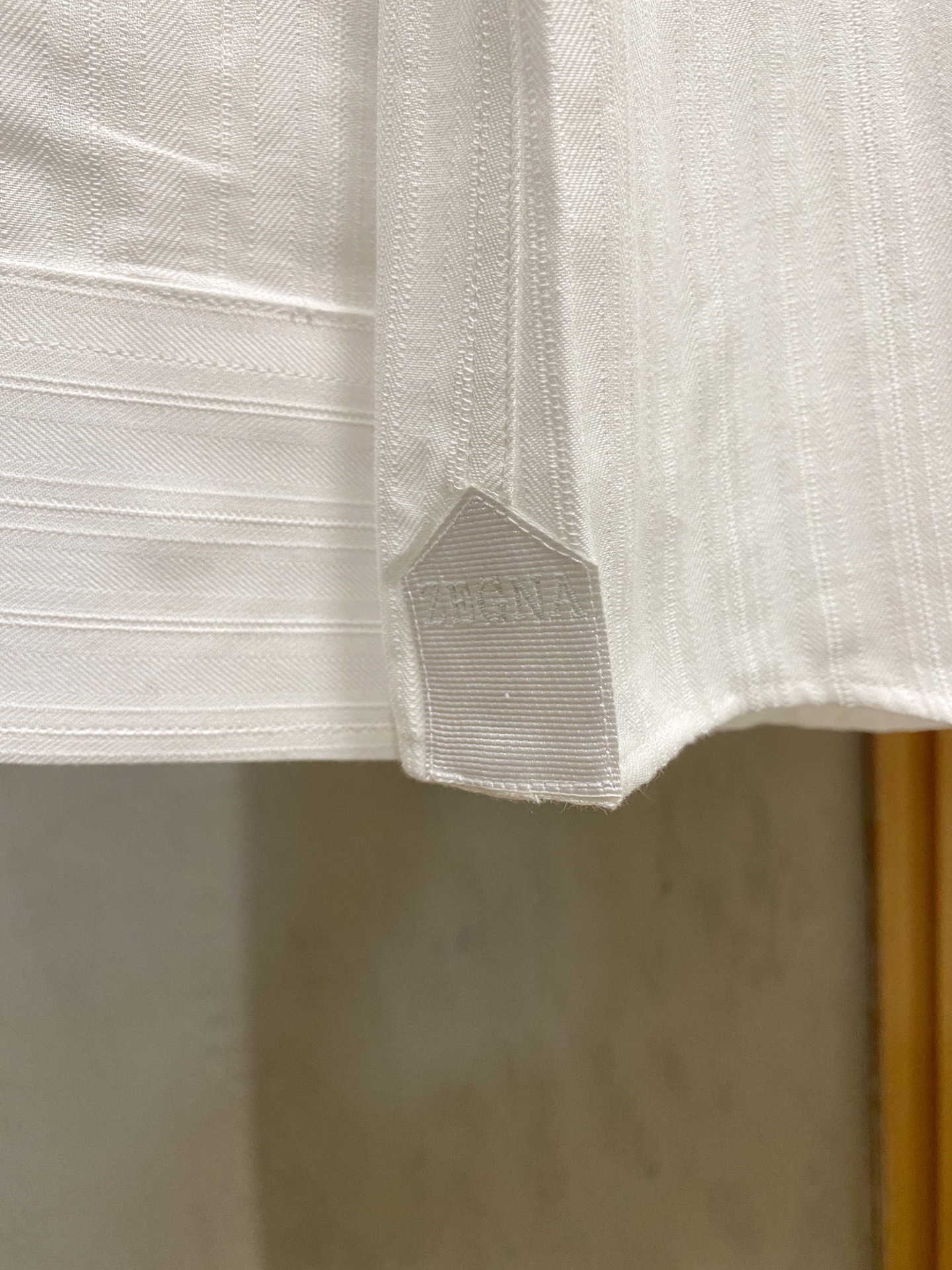 强势上新，新款不断！！！新款衬衫，高级面料高级做工，顶级品质！！！S一XXLS穿125左右m穿140左右