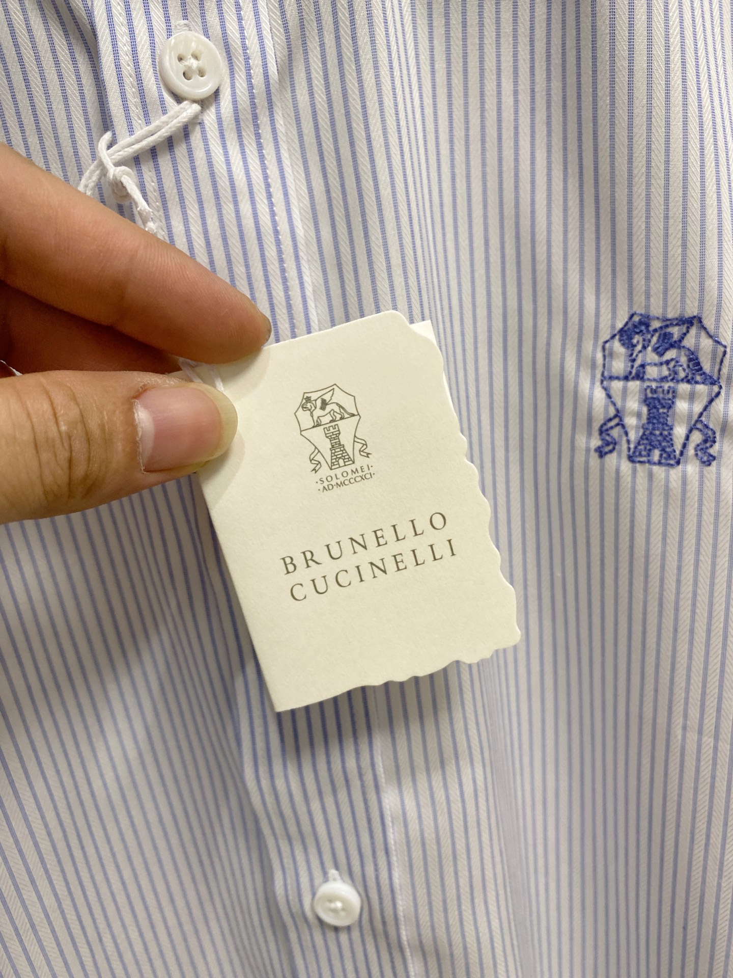 强势上新，新款不断！！！新款衬衫，高级面料高级做工，顶级品质！！！S一XXLS穿125左右m穿140左右