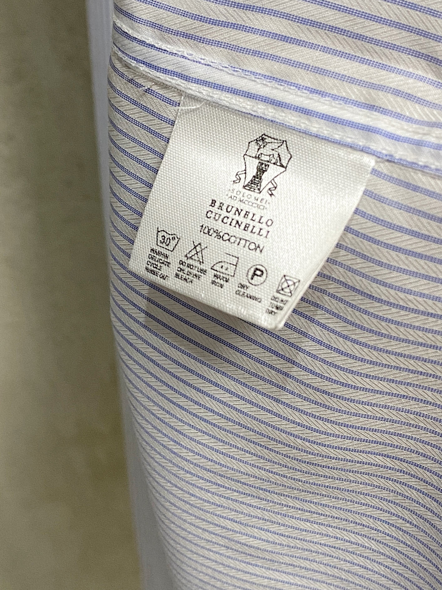 强势上新，新款不断！！！新款衬衫，高级面料高级做工，顶级品质！！！S一XXLS穿125左右m穿140左右