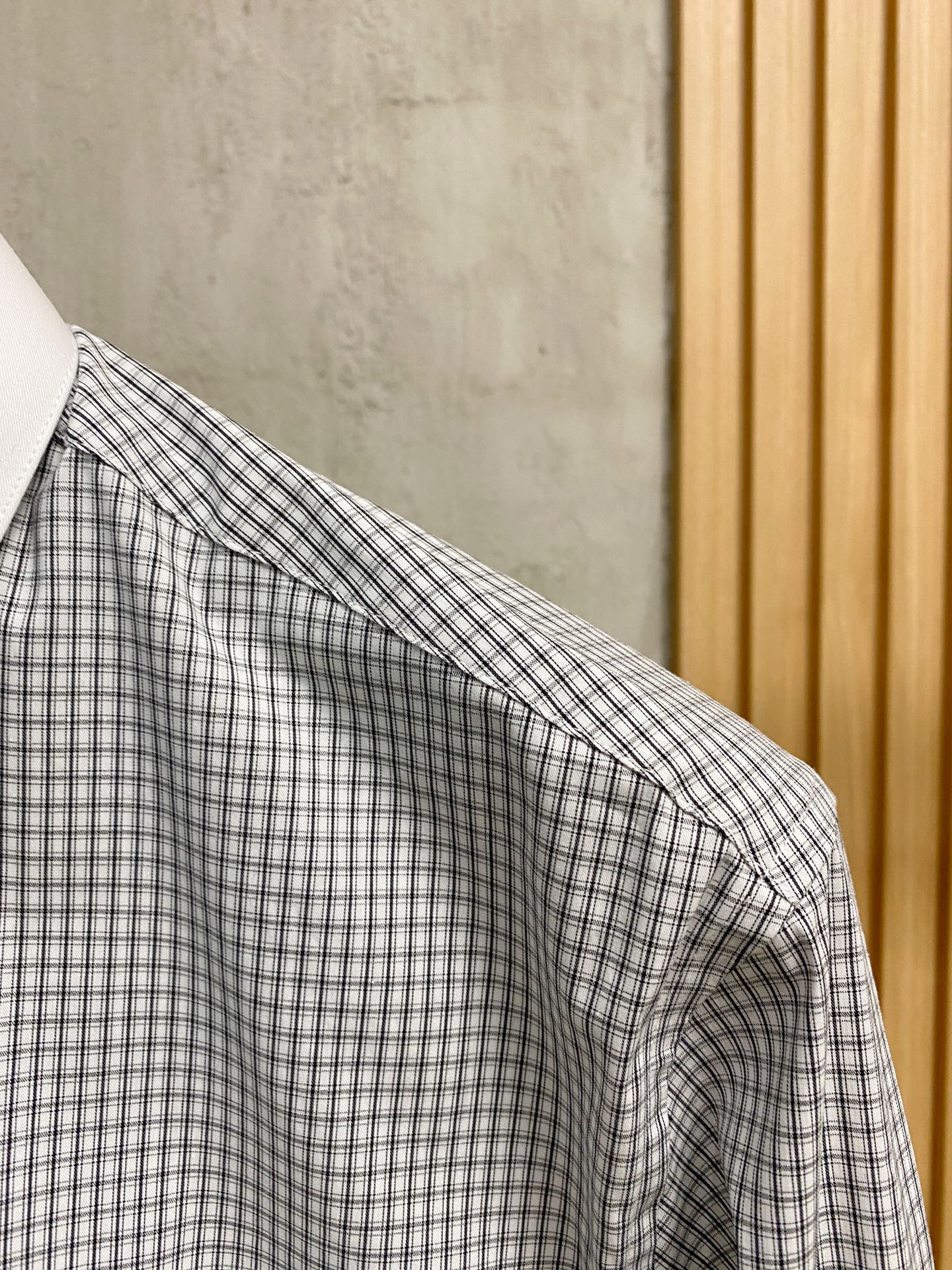 强势上新，新款不断！！！新款衬衫，高级面料高级做工，顶级品质！！！S一XXLS穿125左右m穿140左右