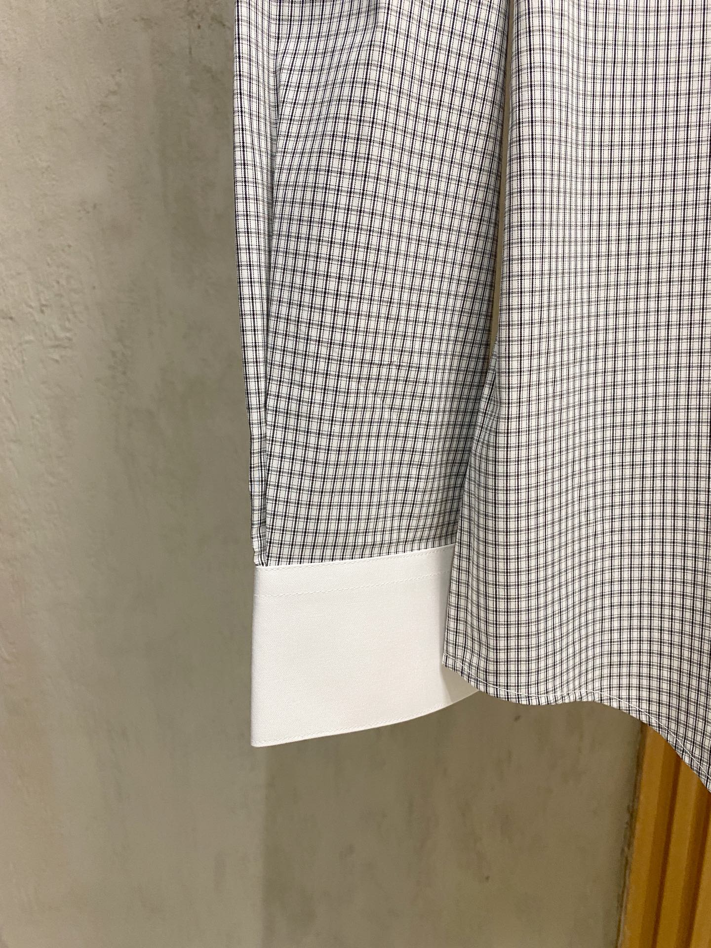 强势上新，新款不断！！！新款衬衫，高级面料高级做工，顶级品质！！！S一XXLS穿125左右m穿140左右