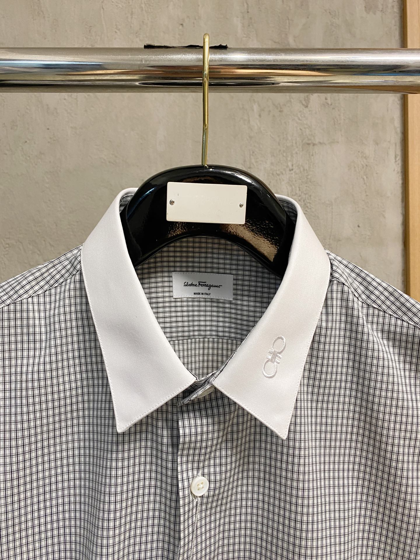 强势上新，新款不断！！！新款衬衫，高级面料高级做工，顶级品质！！！S一XXLS穿125左右m穿140左右