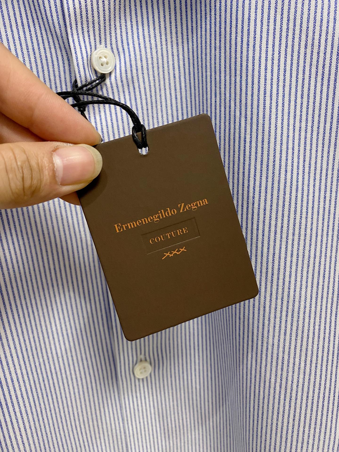 强势上新，新款不断！！！新款衬衫，高级面料高级做工，顶级品质！！！S一XXLS穿125左右m穿140左右