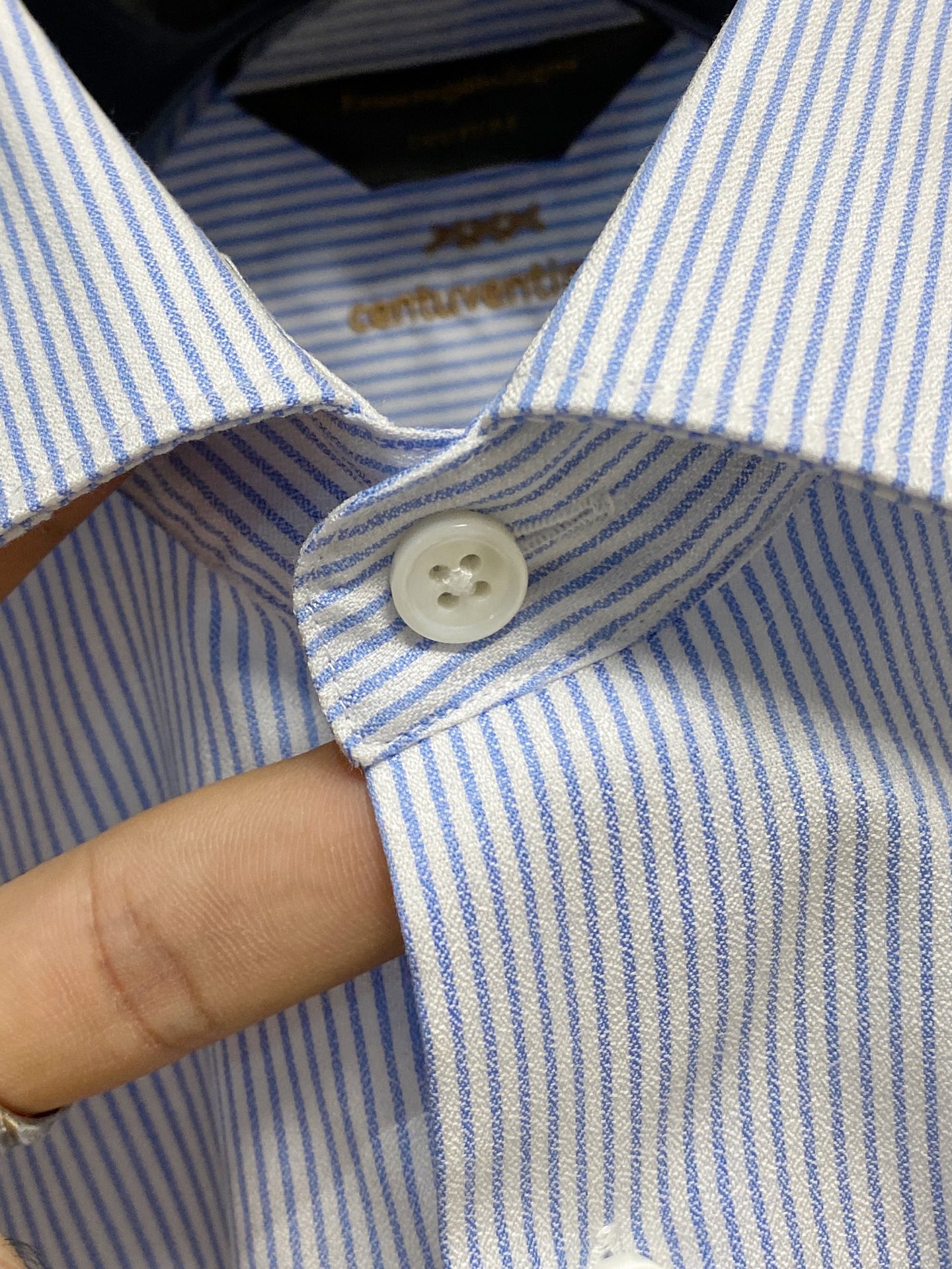 强势上新，新款不断！！！新款衬衫，高级面料高级做工，顶级品质！！！S一XXLS穿125左右m穿140左右