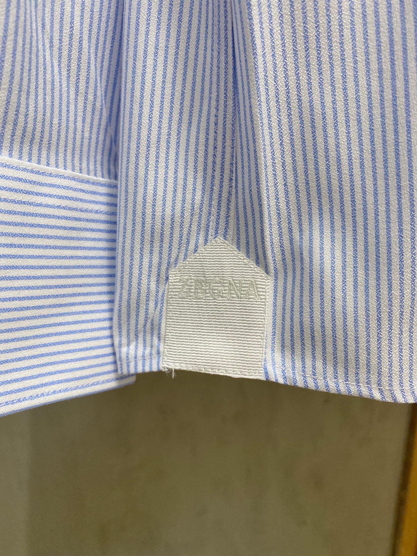 强势上新，新款不断！！！新款衬衫，高级面料高级做工，顶级品质！！！S一XXLS穿125左右m穿140左右