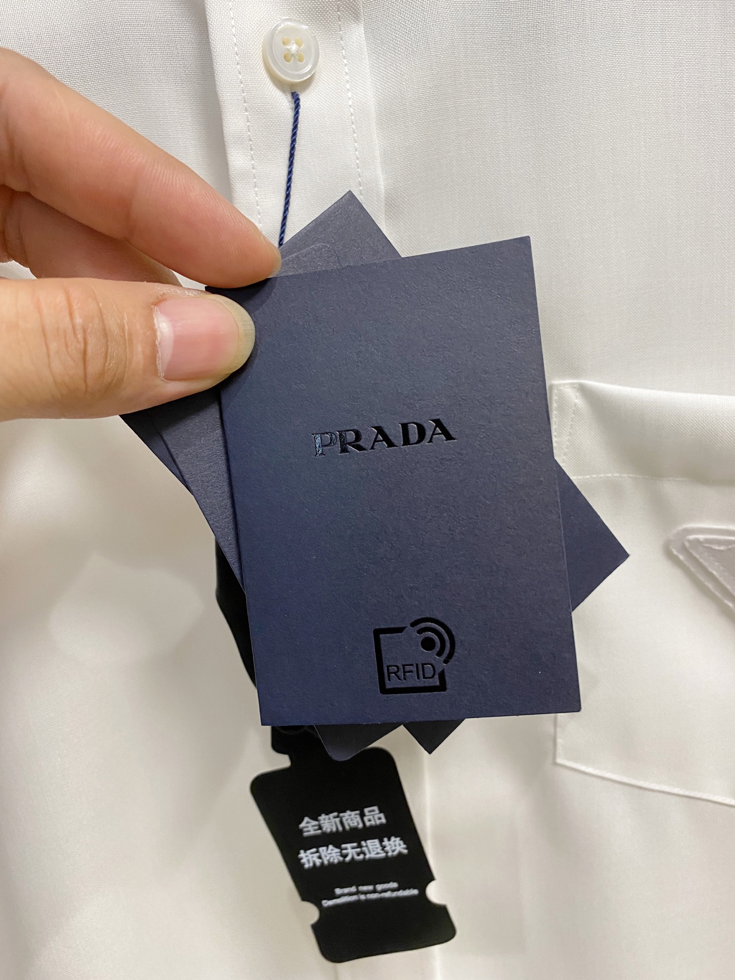 强势上新，新款不断！！！新款衬衫，高级面料高级做工，顶级品质！！！S一XXLS穿125左右m穿140左右